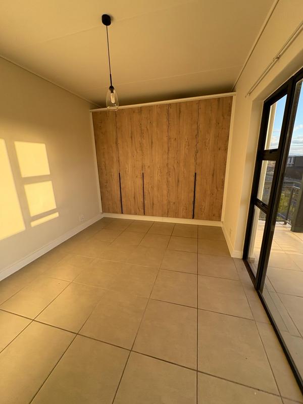 To Let 1 Bedroom Property for Rent in Richwood Western Cape